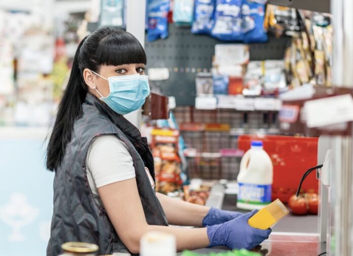 Supermercato cassiera