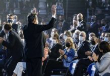 Draghi a Confindustria: “Ora i soldi si danno, non si prendono. Crescita? E’ rimbalzo” draghi