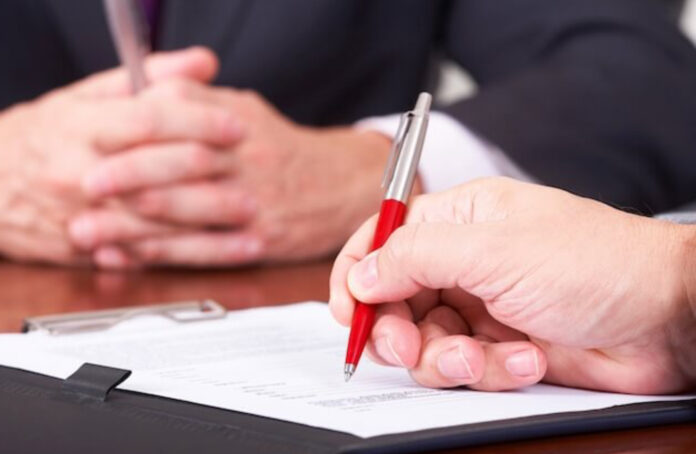 Firma contratto